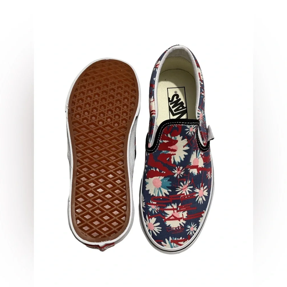 NWT Vans Crew Classic Slip-on Shoes /Floral Red / - Picture 7 of 7